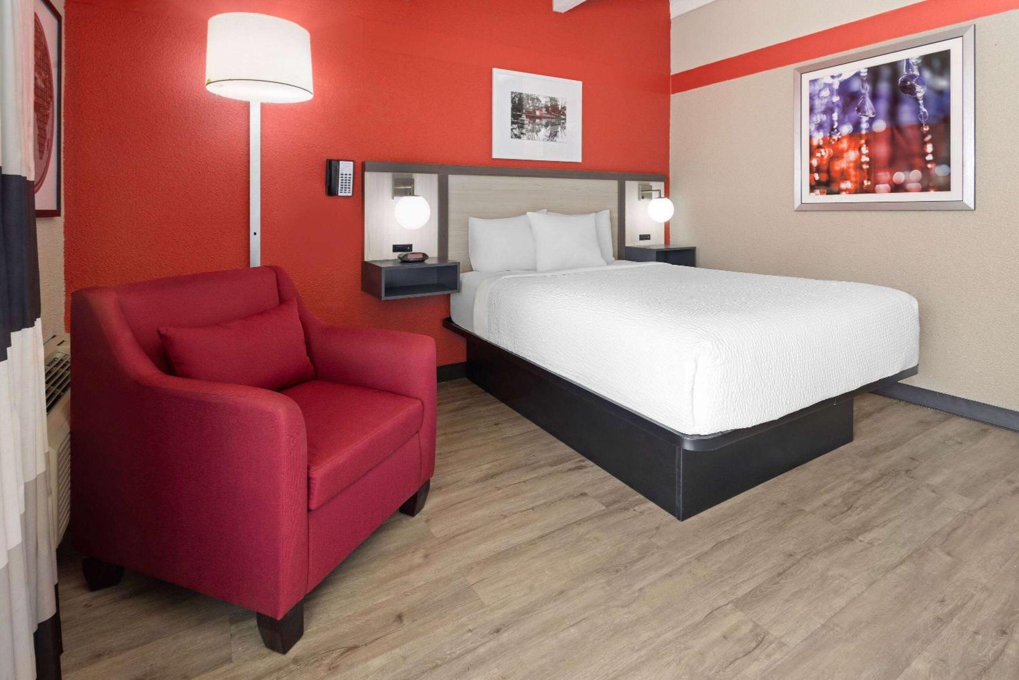 Ramada By Wyndham Parsippany Hotel Екстериор снимка