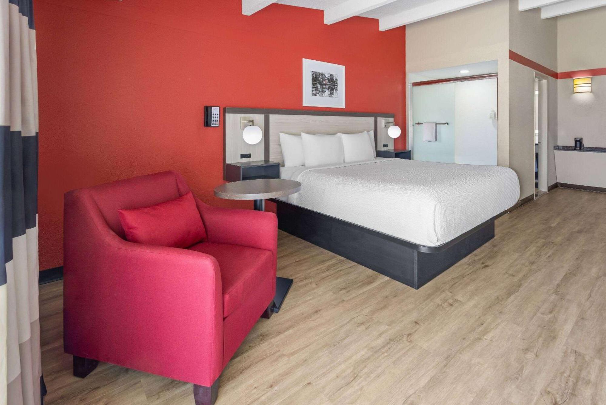 Ramada By Wyndham Parsippany Hotel Екстериор снимка